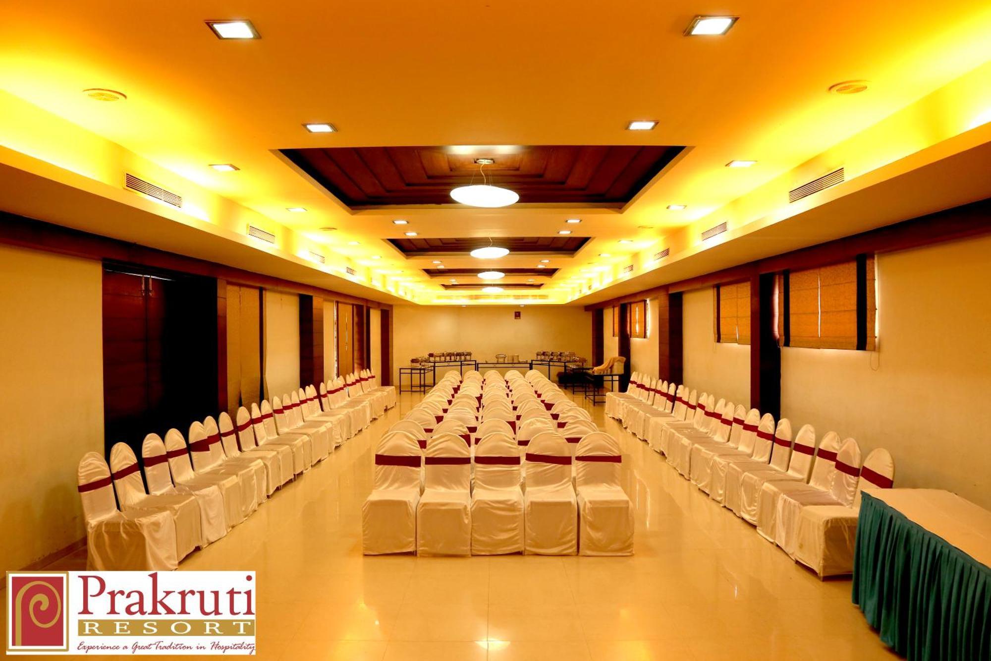 Prakruti Resort Вадодара Екстериор снимка